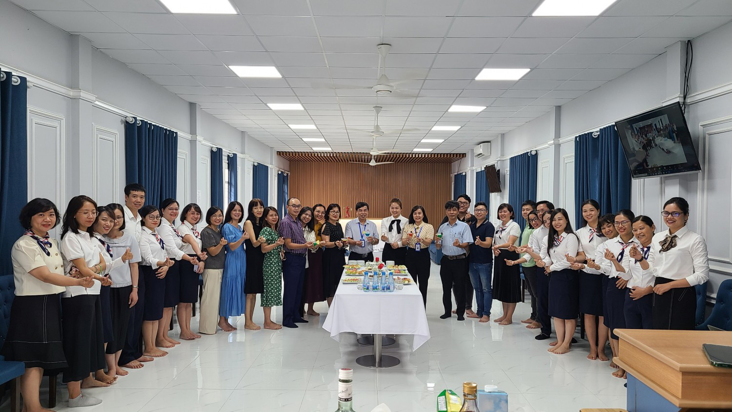 LỚP SƠ CẤP NGHIỆP VỤ NHÀ HÀNG - KHÁCH SẠN